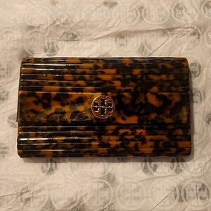 Tory Burch Kerry Tortoise Resin Hard Shell Cluch